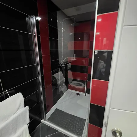 Diamond Apartment Nin